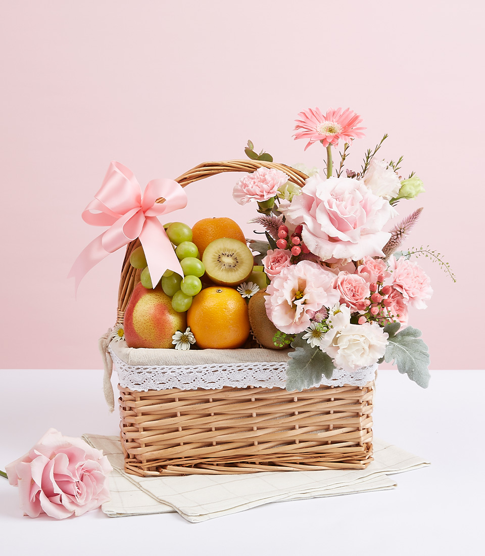 Quà tặng hỗn hợp Doi Kham trong giỏ cổ điển